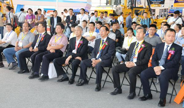 山推、混凝土、混凝土機(jī)械、混凝土機(jī)械應(yīng)用技術(shù)