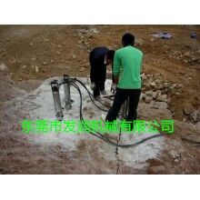 礦山開采設(shè)備巖石劈裂機